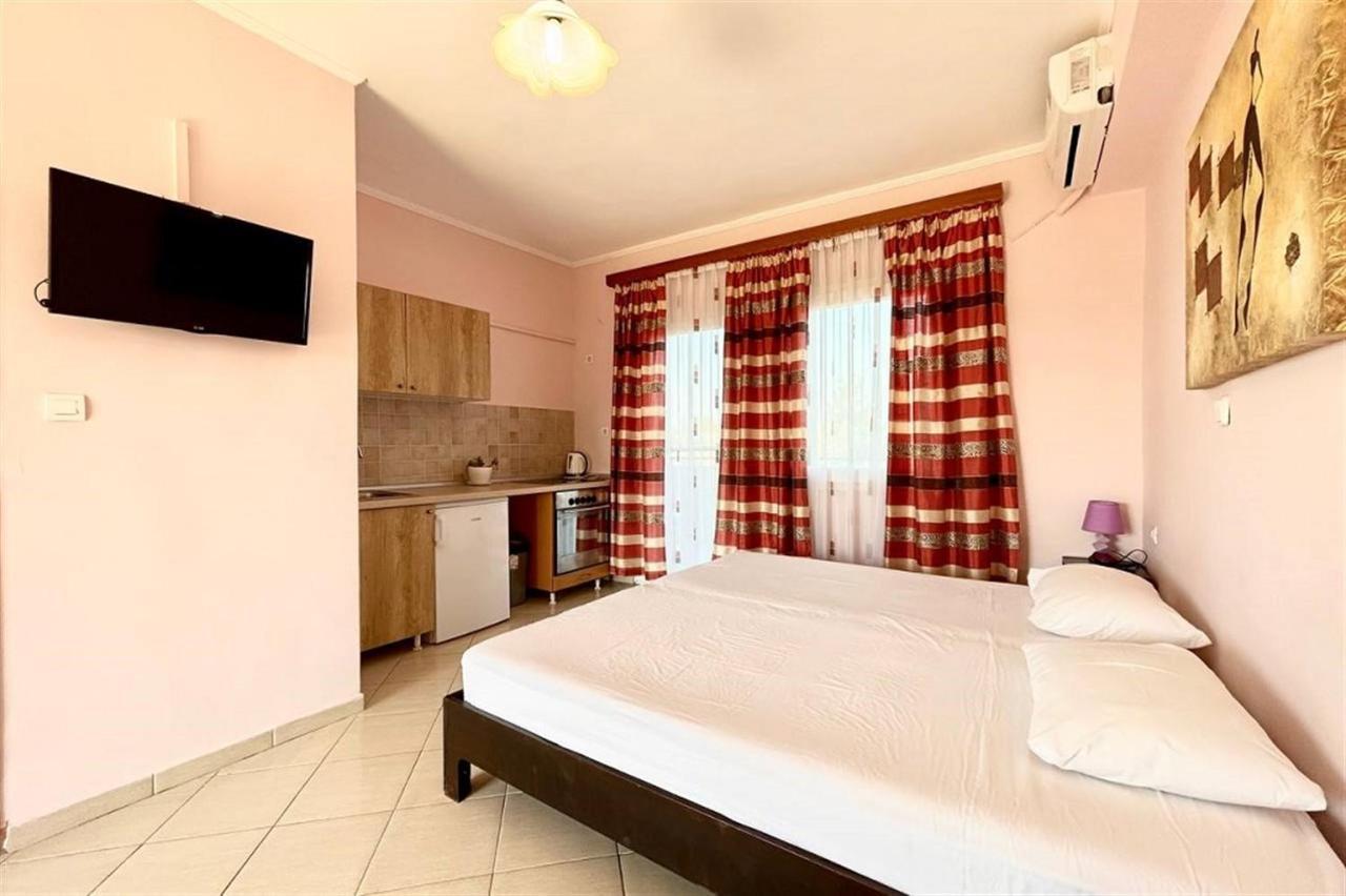 Villa Irina, Nea Potidea Kassandra Beach 外观 照片